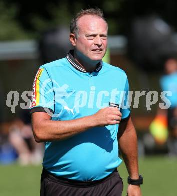 Fussball Unterliga Ost. KAC 1909 gegen Woelfnitz.  Schiedsrichter Alexander Stossier. Klagenfurt, am 29.8.2015.
Foto: Kuess
---
pressefotos, pressefotografie, kuess, qs, qspictures, sport, bild, bilder, bilddatenbank