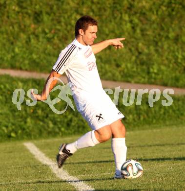 Fussball. Kaerntner Liga. Maria Saal gegen Gmuend. Trainer Rudolf Schoenherr (Gmuend). Maria Saal, 29.8.2015.
Foto: Kuess
---
pressefotos, pressefotografie, kuess, qs, qspictures, sport, bild, bilder, bilddatenbank