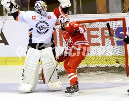 Eishockey Champions Hockey League. KAC gegen HC Kosice. Martin Schumnig, (KAC), Marcel Melichercik  (HC Kosice). Klagenfurt, am 30.8.2015.
Foto: Kuess
---
pressefotos, pressefotografie, kuess, qs, qspictures, sport, bild, bilder, bilddatenbank