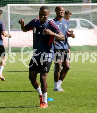 Fussball Bundesliga. Training WAC. Issiaka Ouedraogo. Wolfsberg, am 29.8.2015.
Foto: Kuess
---
pressefotos, pressefotografie, kuess, qs, qspictures, sport, bild, bilder, bilddatenbank