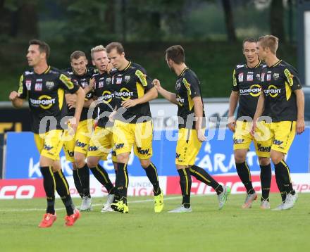 Fussball tipico Bundesliga. RZ Pellets WAC gegen Cashpoint SCR Altach. Torjubel  (Altach). Wolfsberg, am 30.8.2015.
Foto: Kuess
---
pressefotos, pressefotografie, kuess, qs, qspictures, sport, bild, bilder, bilddatenbank