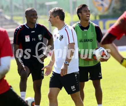 Fussball Bundesliga. Training WAC. Issiaka Ouedraogo, Trainer Dietmar Kuehbauer, Stephan Palla. Wolfsberg, am 29.8.2015.
Foto: Kuess
---
pressefotos, pressefotografie, kuess, qs, qspictures, sport, bild, bilder, bilddatenbank