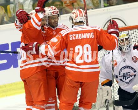 Eishockey Champions Hockey League. KAC gegen HC Kosice. Torjubel Kevin Kapstadt, Thomas Koch, Martin Schumnig (KAC). Klagenfurt, am 30.8.2015.
Foto: Kuess
---
pressefotos, pressefotografie, kuess, qs, qspictures, sport, bild, bilder, bilddatenbank