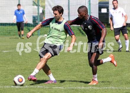 Fussball Bundesliga. Training WAC. Joachim Standfest, Issiaka Ouedraogo. Wolfsberg, am 29.8.2015.
Foto: Kuess
---
pressefotos, pressefotografie, kuess, qs, qspictures, sport, bild, bilder, bilddatenbank