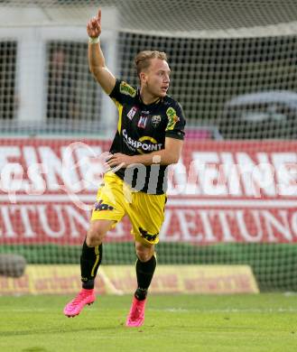 Fussball tipico Bundesliga. RZ Pellets WAC gegen Cashpoint SCR Altach. Torjubel Dominik Hofbauer (Altach). Wolfsberg, am 30.8.2015.
Foto: Kuess
---
pressefotos, pressefotografie, kuess, qs, qspictures, sport, bild, bilder, bilddatenbank