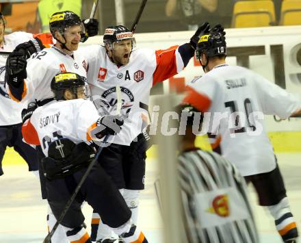 Eishockey Champions Hockey League. KAC gegen HC Kosice. Torjubel (HC Kosice). Klagenfurt, am 30.8.2015.
Foto: Kuess
---
pressefotos, pressefotografie, kuess, qs, qspictures, sport, bild, bilder, bilddatenbank