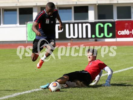 Fussball Bundesliga. Training WAC.  Issiaka Ouedraogo. Wolfsberg, am 29.8.2015.
Foto: Kuess
---
pressefotos, pressefotografie, kuess, qs, qspictures, sport, bild, bilder, bilddatenbank