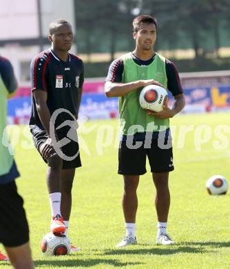 Fussball Bundesliga. Training WAC. Issiaka Ouedraogo, Stephan Palla. Wolfsberg, am 29.8.2015.
Foto: Kuess
---
pressefotos, pressefotografie, kuess, qs, qspictures, sport, bild, bilder, bilddatenbank