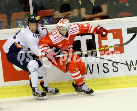 Eishockey Champions Hockey League. KAC gegen HC Kosice. Daniel Ban, (KAC), Branislav Pavuk  (HC Kosice). Klagenfurt, am 30.8.2015.
Foto: Kuess
---
pressefotos, pressefotografie, kuess, qs, qspictures, sport, bild, bilder, bilddatenbank