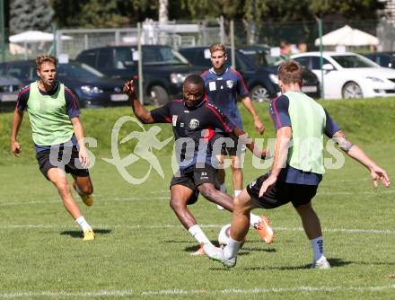 Fussball Bundesliga. Training WAC.  Issiaka Ouedraogo. Wolfsberg, am 29.8.2015.
Foto: Kuess
---
pressefotos, pressefotografie, kuess, qs, qspictures, sport, bild, bilder, bilddatenbank