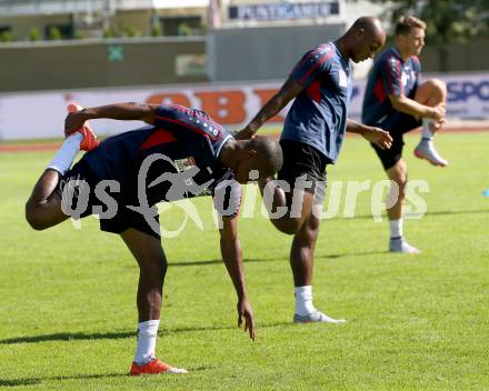 Fussball Bundesliga. Training WAC. Issiaka Ouedraogo. Wolfsberg, am 29.8.2015.
Foto: Kuess
---
pressefotos, pressefotografie, kuess, qs, qspictures, sport, bild, bilder, bilddatenbank