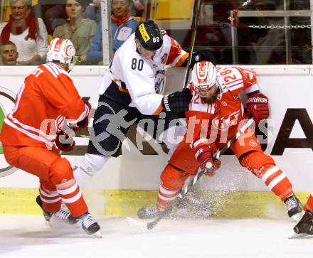 Eishockey Champions Hockey League. KAC gegen HC Kosice. Martin Schumnig, (KAC), Tomas Hrnka  (HC Kosice). Klagenfurt, am 30.8.2015.
Foto: Kuess
---
pressefotos, pressefotografie, kuess, qs, qspictures, sport, bild, bilder, bilddatenbank