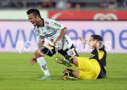 Fussball tipico Bundesliga. RZ Pellets WAC gegen Cashpoint SCR Altach. Stephan Palla,  (WAC), Alexander Poellhuber (Altach). Wolfsberg, am 30.8.2015.
Foto: Kuess
---
pressefotos, pressefotografie, kuess, qs, qspictures, sport, bild, bilder, bilddatenbank