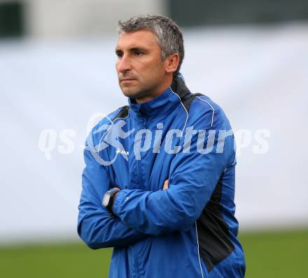 OEFB Jugendliga U18. Akademie. WAC gegen AKA Burgenland. Trainer Goran Lucic (WAC). Klagenfurt, am 5.9.2015.
Foto: Kuess
---
pressefotos, pressefotografie, kuess, qs, qspictures, sport, bild, bilder, bilddatenbank