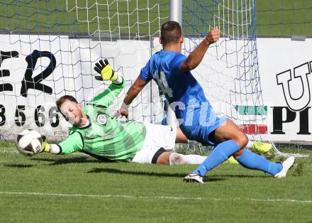 Fussball Regionalliga. Annabichler SV gegen ATSV Stadl-Paura. Darjan Curanovic, Oliver Pusztai (ASV). Annabichl, am 6.9.2015.
Foto: Kuess
---
pressefotos, pressefotografie, kuess, qs, qspictures, sport, bild, bilder, bilddatenbank