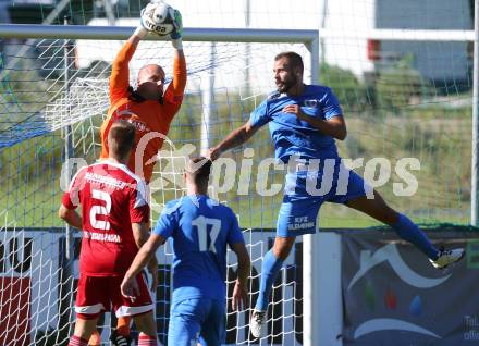 Fussball Regionalliga. Annabichler SV gegen ATSV Stadl-Paura. Oliver Pusztai, (ASV), Andreas Michl (Stadl-Paura). Annabichl, am 6.9.2015.
Foto: Kuess
---
pressefotos, pressefotografie, kuess, qs, qspictures, sport, bild, bilder, bilddatenbank