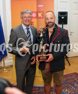 EBEL Eishockey Bundesliga. Wahl zum Eishockeysuperstar 2015.  Peter Kaiser, Gerhard Unterluggauer (VSV). Klagenfurt, 10.9.2015. 
Foto: Kuess
---
pressefotos, pressefotografie, kuess, qs, qspictures, sport, bild, bilder, bilddatenbank