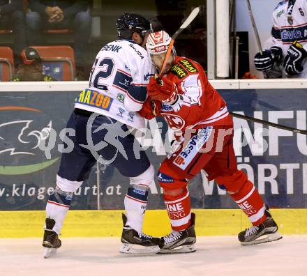 EBEL. Eishockey Bundesliga. KAC gegen Fehervar AV 19. Jean Francois Jacques, (KAC),  Andras Benk (Alba Volan). Klagenfurt, am 11.9.2015.
Foto: Kuess

---
pressefotos, pressefotografie, kuess, qs, qspictures, sport, bild, bilder, bilddatenbank