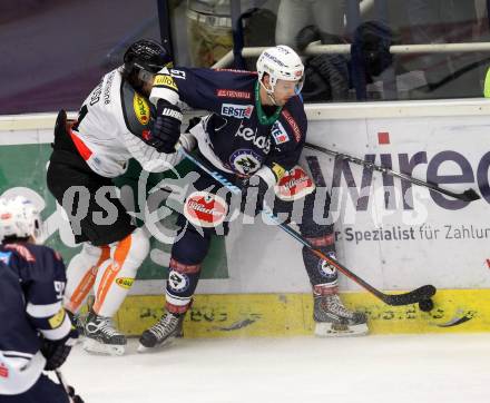 EBEL. Eishockey Bundesliga. EC VSV gegen Dornbirner Eishockey Club.  Rick Schofield,  (VSV), Michael Caruso (Dornbirn). Villach, am 12.9.2015.
Foto: Kuess 


---
pressefotos, pressefotografie, kuess, qs, qspictures, sport, bild, bilder, bilddatenbank