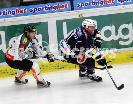 EBEL. Eishockey Bundesliga. EC VSV gegen Dornbirner Eishockey Club.  Mark Santorelli, (VSV), Christopher DAlvise  (Dornbirn). Villach, am 12.9.2015.
Foto: Kuess 


---
pressefotos, pressefotografie, kuess, qs, qspictures, sport, bild, bilder, bilddatenbank