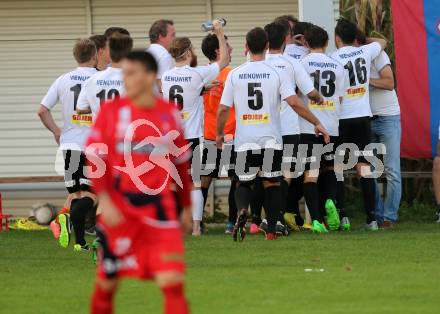 Fussball Kaerntner Liga. Kuehnsdorf gegen SAK.  Torjubel  (Kuehnsdorf). Kuehnsdorf, am 12.9.2015.
Foto: Kuess
---
pressefotos, pressefotografie, kuess, qs, qspictures, sport, bild, bilder, bilddatenbank