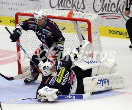 EBEL. Eishockey Bundesliga. EC VSV gegen Dornbirner Eishockey Club.  Nico Brunner, Jean Philippe Lamoureux (VSV). Villach, am 12.9.2015.
Foto: Kuess 


---
pressefotos, pressefotografie, kuess, qs, qspictures, sport, bild, bilder, bilddatenbank