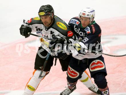 EBEL. Eishockey Bundesliga. EC VSV gegen Dornbirner Eishockey Club.  Patrick Platzer,  (VSV), Kyle Greentree (Dornbirn). Villach, am 12.9.2015.
Foto: Kuess 


---
pressefotos, pressefotografie, kuess, qs, qspictures, sport, bild, bilder, bilddatenbank