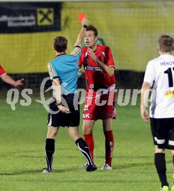 Fussball Kaerntner Liga. Kuehnsdorf gegen SAK.  Rote Karte fuer Nico Hrstic  (SAK). Kuehnsdorf, am 12.9.2015.
Foto: Kuess
---
pressefotos, pressefotografie, kuess, qs, qspictures, sport, bild, bilder, bilddatenbank