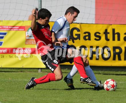 Fussball 1. KLasse D. Rueckersdorf gegen Klopeinersee. Thomas Hafner,  (Rueckersdorf), Roman Peculic (Klopeinersee). Rueckersdorf, am 12.9.2015.
Foto: Kuess
---
pressefotos, pressefotografie, kuess, qs, qspictures, sport, bild, bilder, bilddatenbank