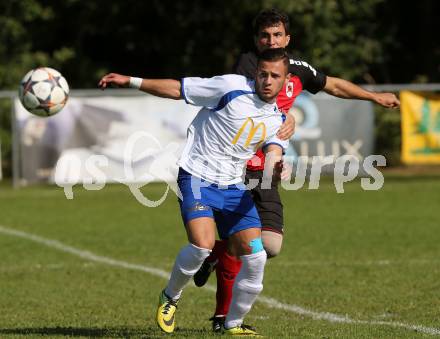 Fussball 1. KLasse D. Rueckersdorf gegen Klopeinersee. Thomas Hafner, (Rueckersdorf), Mikheili Nadirashvili (Klopeinersee). Rueckersdorf, am 12.9.2015.
Foto: Kuess
---
pressefotos, pressefotografie, kuess, qs, qspictures, sport, bild, bilder, bilddatenbank