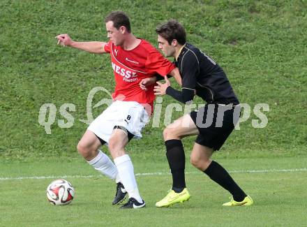 Fussball Kaerntner Liga. Koettmannsdorf gegen Gmuend. Stephan Borovnik(Koettmannsdorf), Kevin Krammer (Gmuend). Koettmannsdorf, am 13.9.2015.
Foto: Kuess
---
pressefotos, pressefotografie, kuess, qs, qspictures, sport, bild, bilder, bilddatenbank