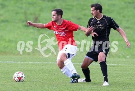 Fussball Kaerntner Liga. Koettmannsdorf gegen Gmuend. Christoph Pibal(Koettmannsdorf), Marco Moser (Gmuend). Koettmannsdorf, am 13.9.2015.
Foto: Kuess
---
pressefotos, pressefotografie, kuess, qs, qspictures, sport, bild, bilder, bilddatenbank