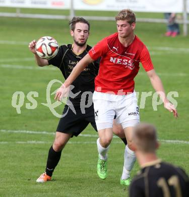 Fussball Kaerntner Liga. Koettmannsdorf gegen Gmuend. Christoph Hubert Habith (Koettmannsdorf), Domenik Steiner (Gmuend). Koettmannsdorf, am 13.9.2015.
Foto: Kuess
---
pressefotos, pressefotografie, kuess, qs, qspictures, sport, bild, bilder, bilddatenbank