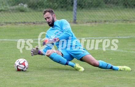 Fussball Kaerntner Liga. Koettmannsdorf gegen Gmuend. Christoph Pirker (Gmuend). Koettmannsdorf, am 13.9.2015.
Foto: Kuess
---
pressefotos, pressefotografie, kuess, qs, qspictures, sport, bild, bilder, bilddatenbank