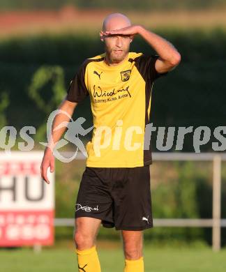 Fussball 1. Klasse D. Griffen gegen St. Margareten/Ros. Andreas Rapatz (Griffen). Griffen, am 12.9.2015.
Foto: Kuess
---
pressefotos, pressefotografie, kuess, qs, qspictures, sport, bild, bilder, bilddatenbank