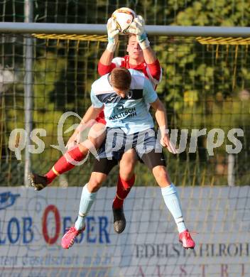 Fussball 1. Klasse D. Griffen gegen St. Margareten/Ros. Gottfried Stefan,  (Griffen), Gregor Zugelj (St. Margareten). Griffen, am 12.9.2015.
Foto: Kuess
---
pressefotos, pressefotografie, kuess, qs, qspictures, sport, bild, bilder, bilddatenbank