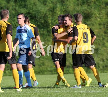 Fussball 1. Klasse D. Griffen gegen St. Margareten/Ros. Torjubel Vinzenz Martin Benger (Griffen). Griffen, am 12.9.2015.
Foto: Kuess
---
pressefotos, pressefotografie, kuess, qs, qspictures, sport, bild, bilder, bilddatenbank