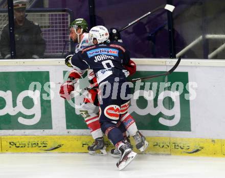 EBEL. Eishockey Bundesliga. EC VSV gegen HCB Suedtirol.  Dustin Johner,  (VSV), Matic Podlipnic (Bozen). Villach, am 18.9.2015.
Foto: Kuess 


---
pressefotos, pressefotografie, kuess, qs, qspictures, sport, bild, bilder, bilddatenbank