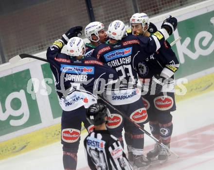 EBEL. Eishockey Bundesliga. EC VSV gegen HCB Suedtirol. Torjubel Mark Santorelli, (VSV). Villach, am 18.9.2015.
Foto: Kuess 


---
pressefotos, pressefotografie, kuess, qs, qspictures, sport, bild, bilder, bilddatenbank