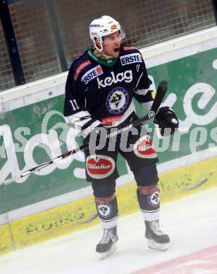 EBEL. Eishockey Bundesliga. EC VSV gegen HCB Suedtirol. Torjubel Mark Santorelli (VSV). Villach, am 18.9.2015.
Foto: Kuess 


---
pressefotos, pressefotografie, kuess, qs, qspictures, sport, bild, bilder, bilddatenbank