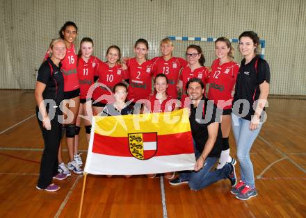 Spiele der Freundschaft. Mannschaftsfoto Volleyball. Bihac, Bosnien, am 19.9.2015.
Foto: Kuess
---
pressefotos, pressefotografie, kuess, qs, qspictures, sport, bild, bilder, bilddatenbank