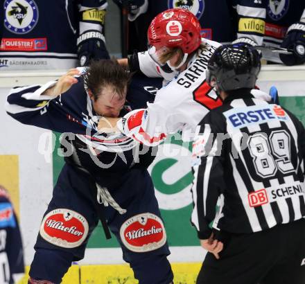 EBEL. Eishockey Bundesliga. EC VSV gegen HC TWK Innsbruck. Brock McBride,  (VSV), Dominique Saringer (Innsbruck). Villach, am 25.9.2015.
Foto: Kuess 


---
pressefotos, pressefotografie, kuess, qs, qspictures, sport, bild, bilder, bilddatenbank