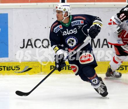 EBEL. Eishockey Bundesliga. EC VSV gegen HC TWK Innsbruck.  Ryan McKiernan (VSV). Villach, am 25.9.2015.
Foto: Kuess 


---
pressefotos, pressefotografie, kuess, qs, qspictures, sport, bild, bilder, bilddatenbank