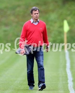 Fussball. Kaerntner Liga. Koettmannsdorf gegen Maria Saal. Trainer Klaus Thuller (Maria Saal). Koettmannsdorf, 26.9.2015.
Foto: Kuess
---
pressefotos, pressefotografie, kuess, qs, qspictures, sport, bild, bilder, bilddatenbank