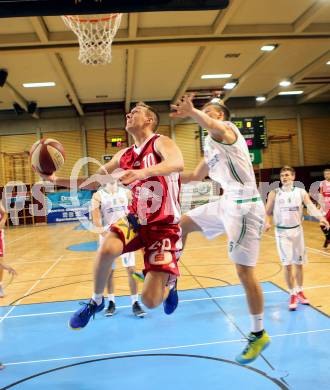 Basketball 2. Bundesliga. KOS Celovec gegen Chin Min Dragons St. Poelten.  Andi Smrtnik,  (KOS), Andreas Bauch (St. Poelten). Klagenfurt, am 26.9.2015.
Foto: Kuess
---
pressefotos, pressefotografie, kuess, qs, qspictures, sport, bild, bilder, bilddatenbank