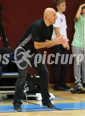 Basketball 2. Bundesliga. KOS Celovec gegen Chin Min Dragons St. Poelten.  Trainer Rok Zupan (KOS). Klagenfurt, am 26.9.2015.
Foto: Kuess
---
pressefotos, pressefotografie, kuess, qs, qspictures, sport, bild, bilder, bilddatenbank