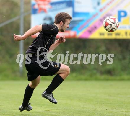 Fussball. Kaerntner Liga. Koettmannsdorf gegen Maria Saal. Fabian Janschitz (Koettmannsdorf). Koettmannsdorf, 26.9.2015.
Foto: Kuess
---
pressefotos, pressefotografie, kuess, qs, qspictures, sport, bild, bilder, bilddatenbank