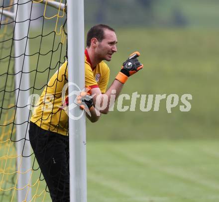 Fussball. Kaerntner Liga. Koettmannsdorf gegen Maria Saal. Christian Wohlmuth (Maria Saal). Koettmannsdorf, 26.9.2015.
Foto: Kuess
---
pressefotos, pressefotografie, kuess, qs, qspictures, sport, bild, bilder, bilddatenbank