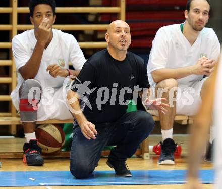 Basketball 2. Bundesliga. KOS Celovec gegen Chin Min Dragons St. Poelten.  Trainer Rok Zupan (KOS). Klagenfurt, am 26.9.2015.
Foto: Kuess
---
pressefotos, pressefotografie, kuess, qs, qspictures, sport, bild, bilder, bilddatenbank