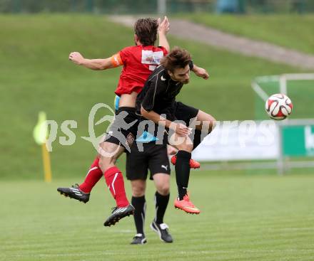 Fussball. Kaerntner Liga. Koettmannsdorf gegen Maria Saal. Jakob Orgonyi (Koettmannsdorf), Roland Krenn (Maria Saal). Koettmannsdorf, 26.9.2015.
Foto: Kuess
---
pressefotos, pressefotografie, kuess, qs, qspictures, sport, bild, bilder, bilddatenbank